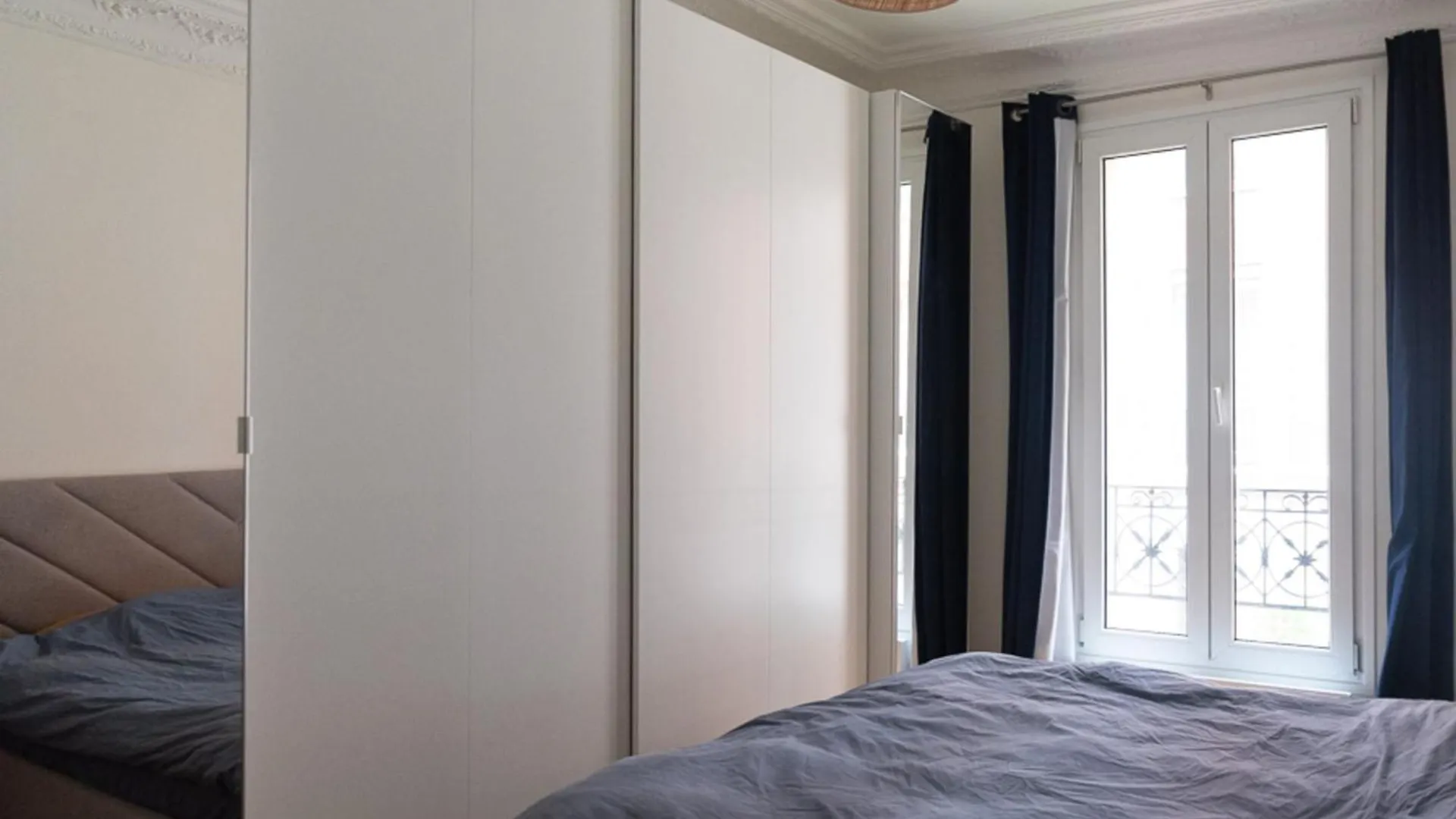Apartment Charming Accommodation In Montmartre Paris France